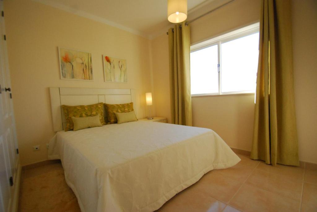 Oasis Parque Country Club Otel Portimão Oda fotoğraf