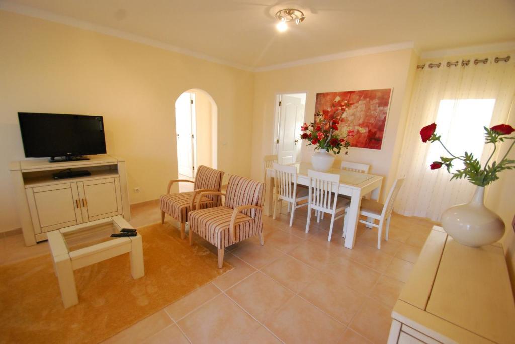 Oasis Parque Country Club Otel Portimão Oda fotoğraf